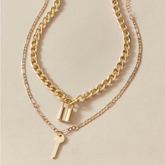 !!5 for $25 Gold Color Acrylic Key & Lock Necklace - Picture 4 of 6
